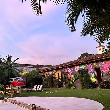 Yes Please! Hostel Antigua Exterior photo