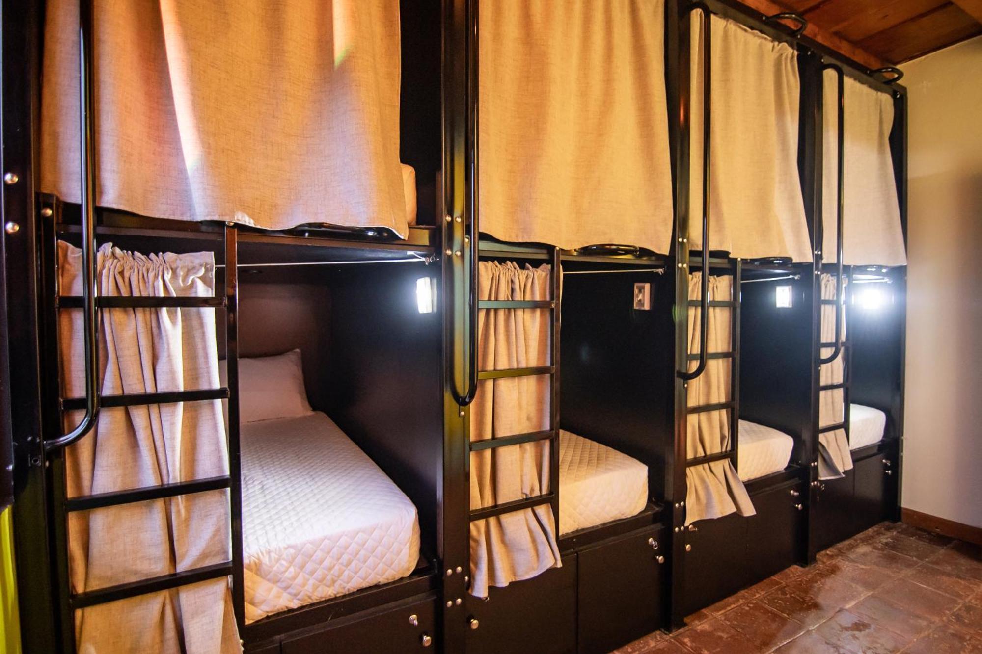 Yes Please! Hostel Antigua Exterior photo