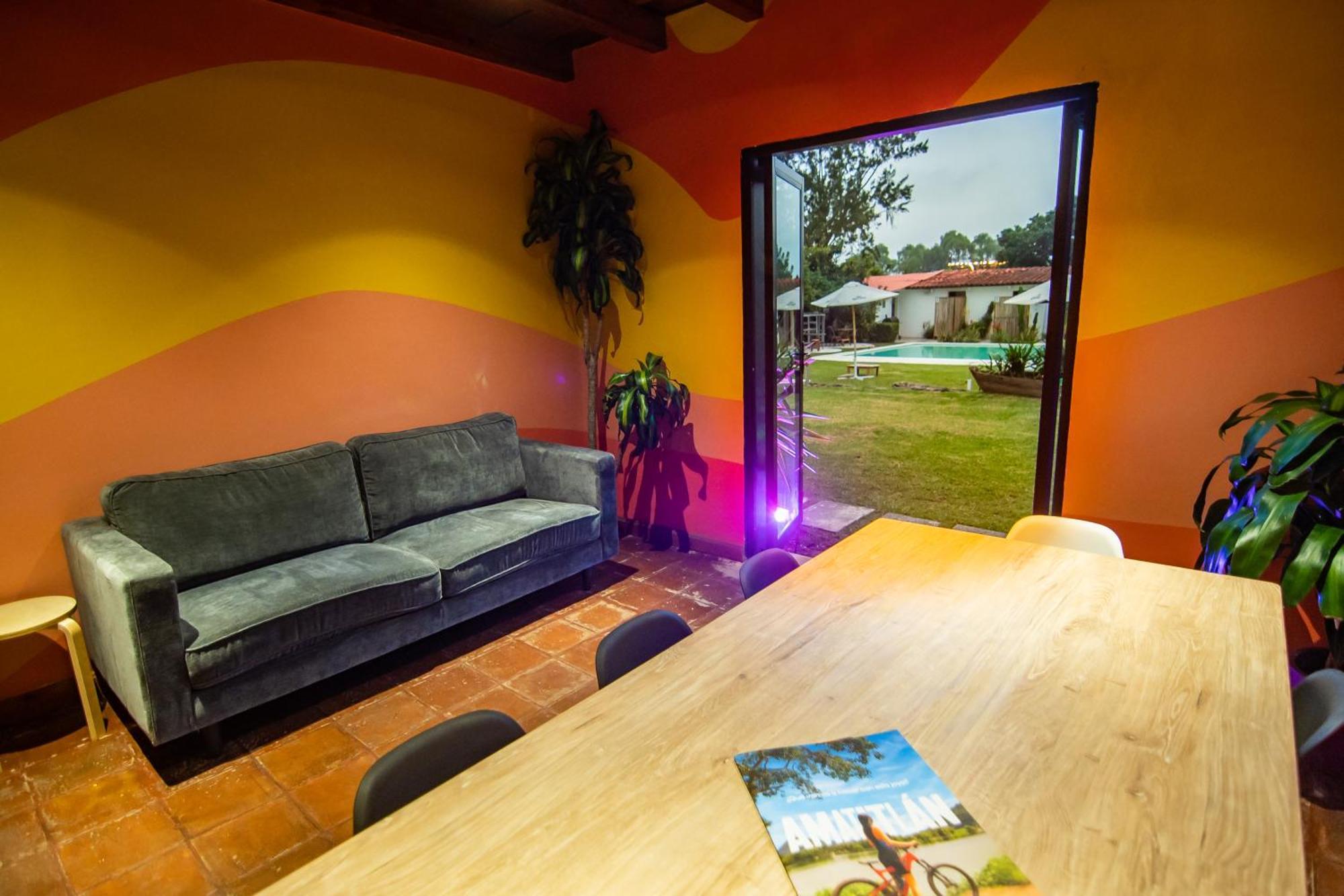 Yes Please! Hostel Antigua Exterior photo