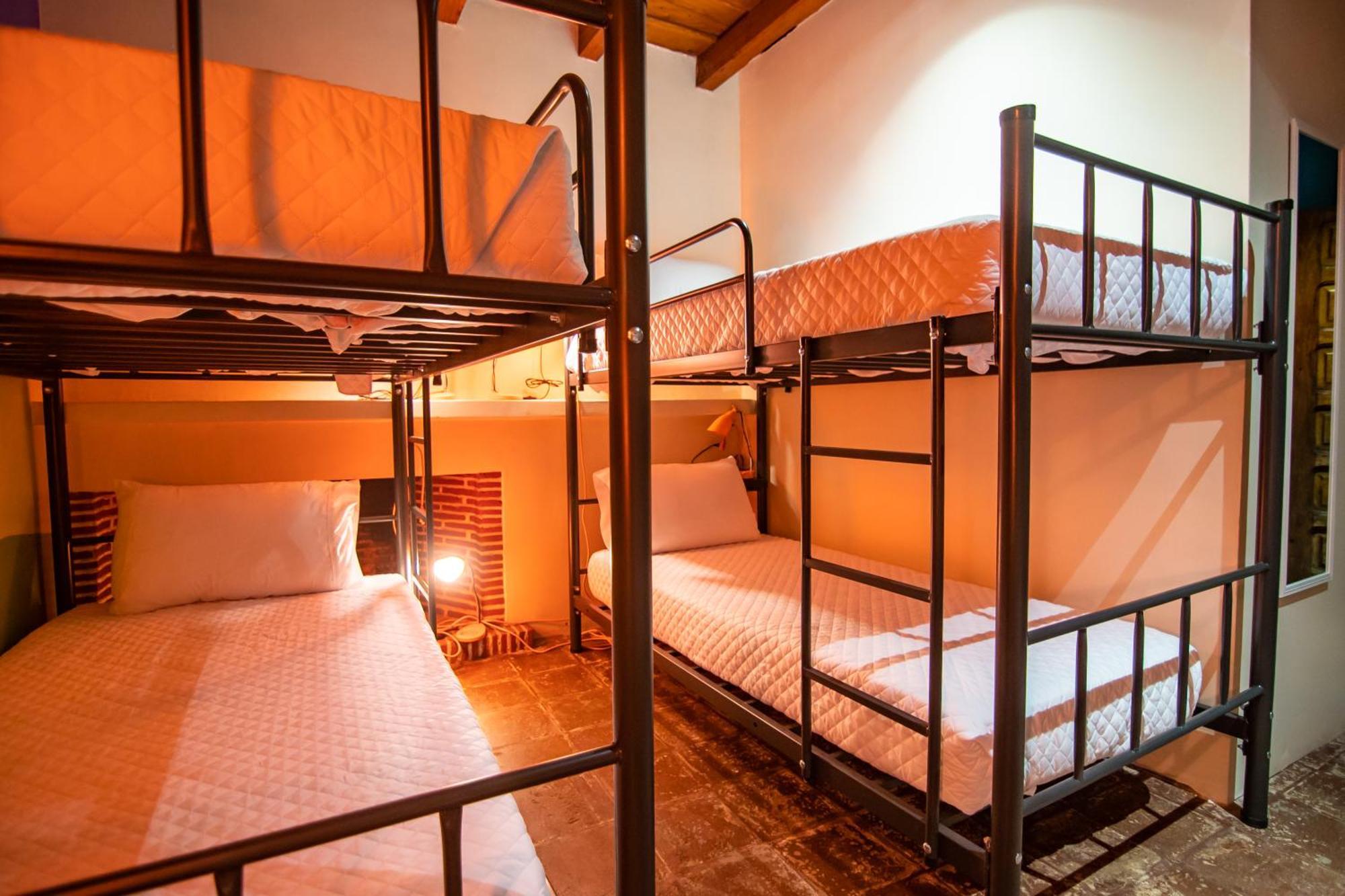 Yes Please! Hostel Antigua Exterior photo