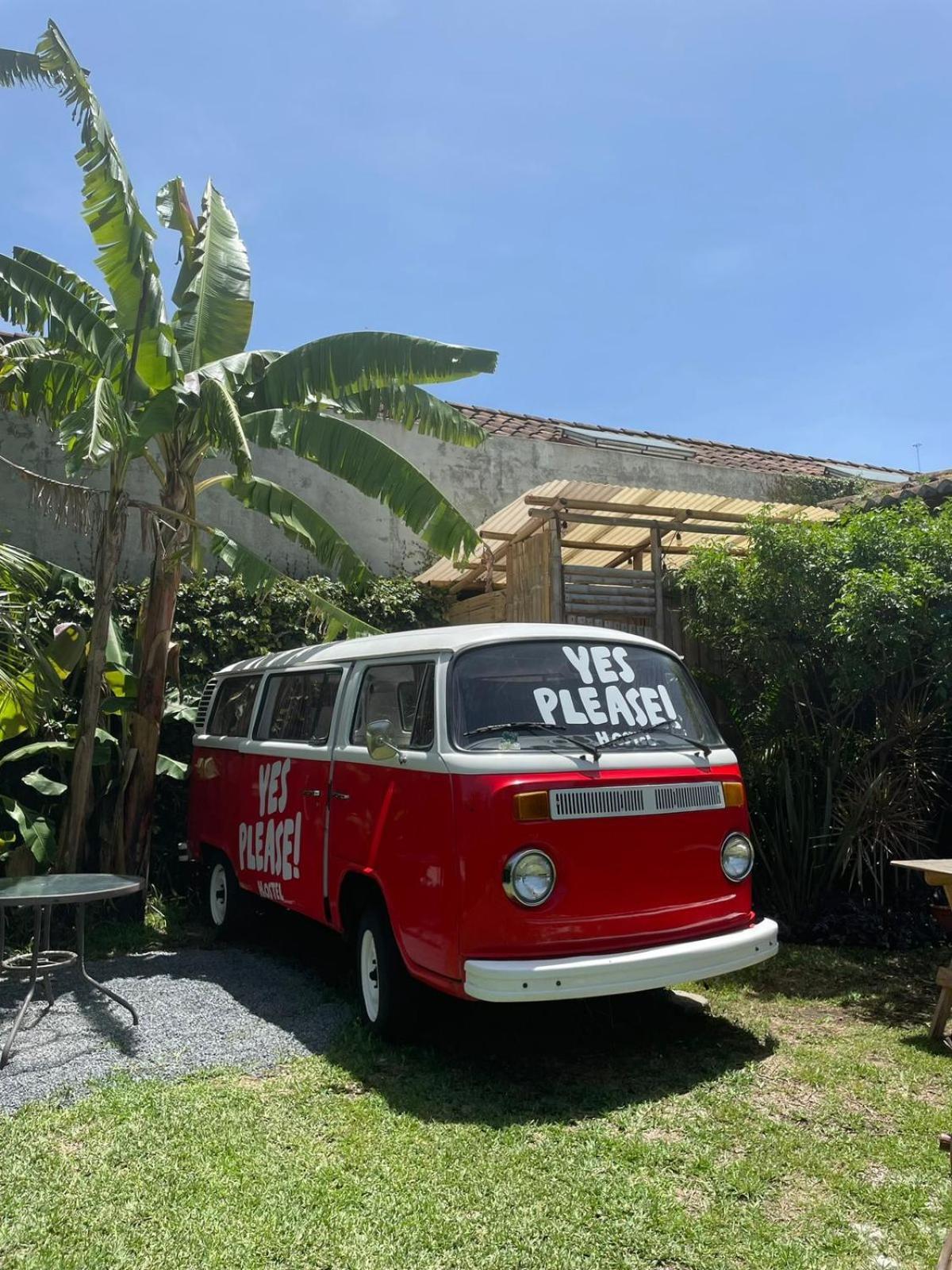 Yes Please! Hostel Antigua Exterior photo